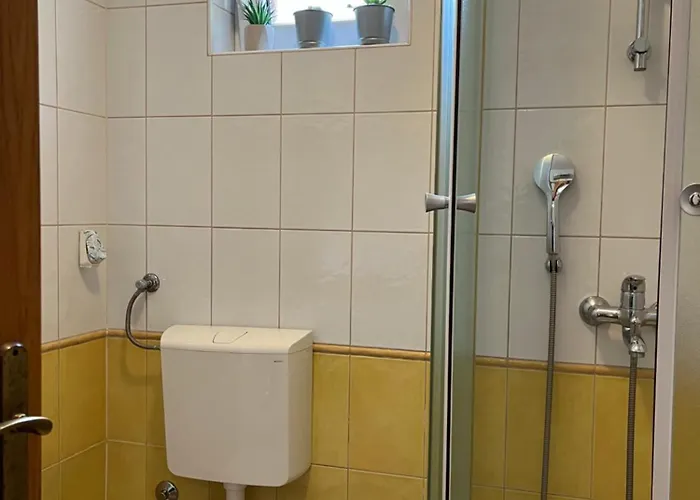 Lora Апартаменты Макарска