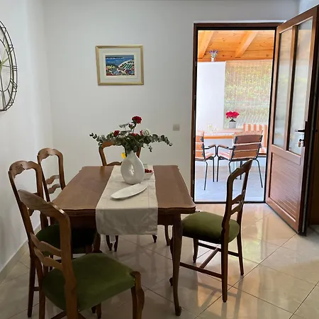 Lora Apartman Makarska